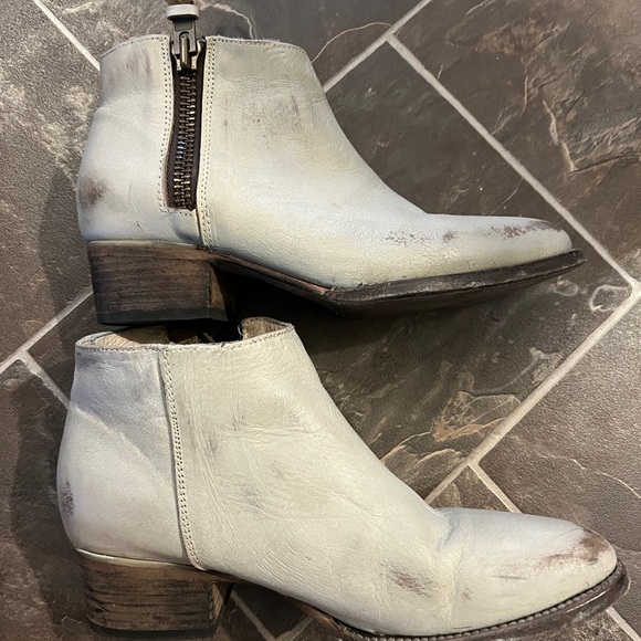 Freebird Onyx Booties - Picture 2 of 7